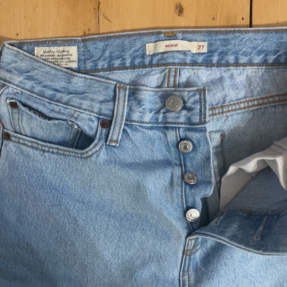 🔺Levi’s🔺 Wedgie - Picture 3 of 8